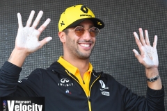 LR Ricciardo hands 3 AGP