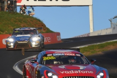 LR Van Gisbergen 17 Bathurst 12 Hour