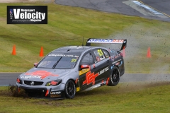 LR-Smith-Off-1-Super-2-Sandown